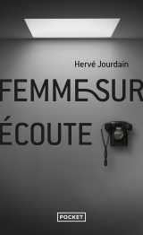 Femme sur écoute